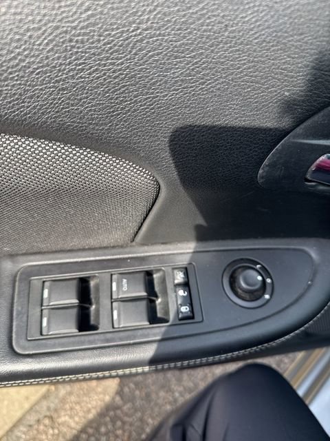 Used 2011 Dodge Avenger Mainstreet image 9