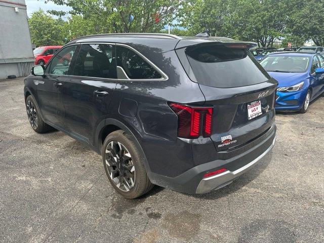 Used 2025 Kia Sorento SX FWD image 6