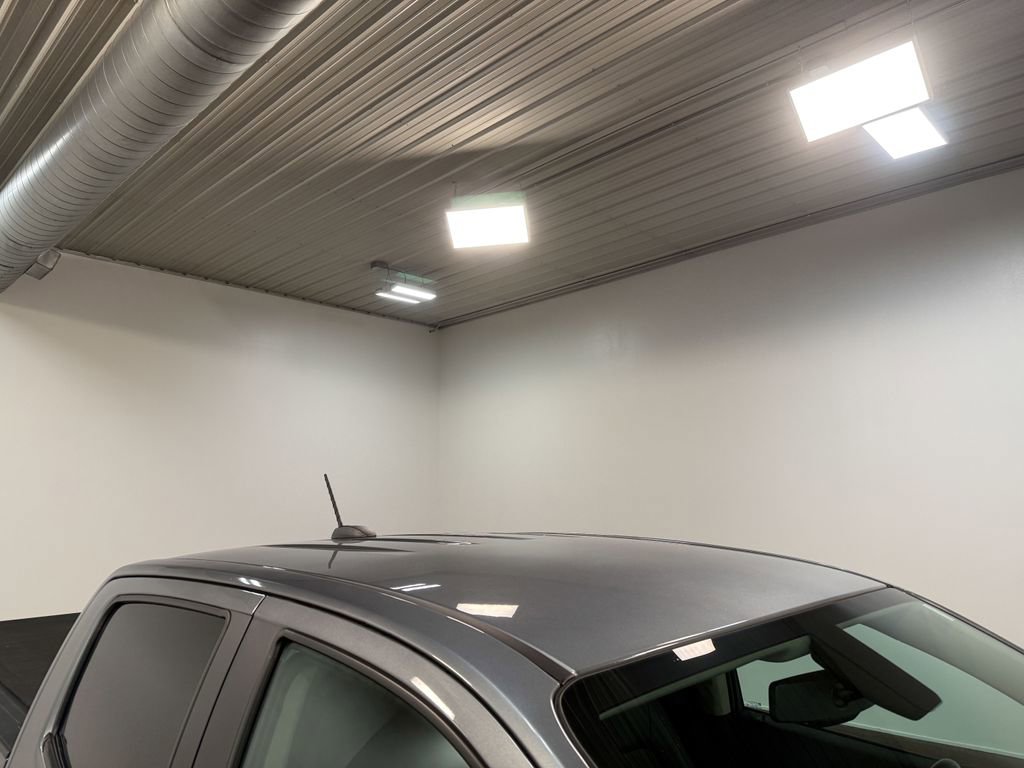 Used 2022 GMC Canyon AT4 image 48