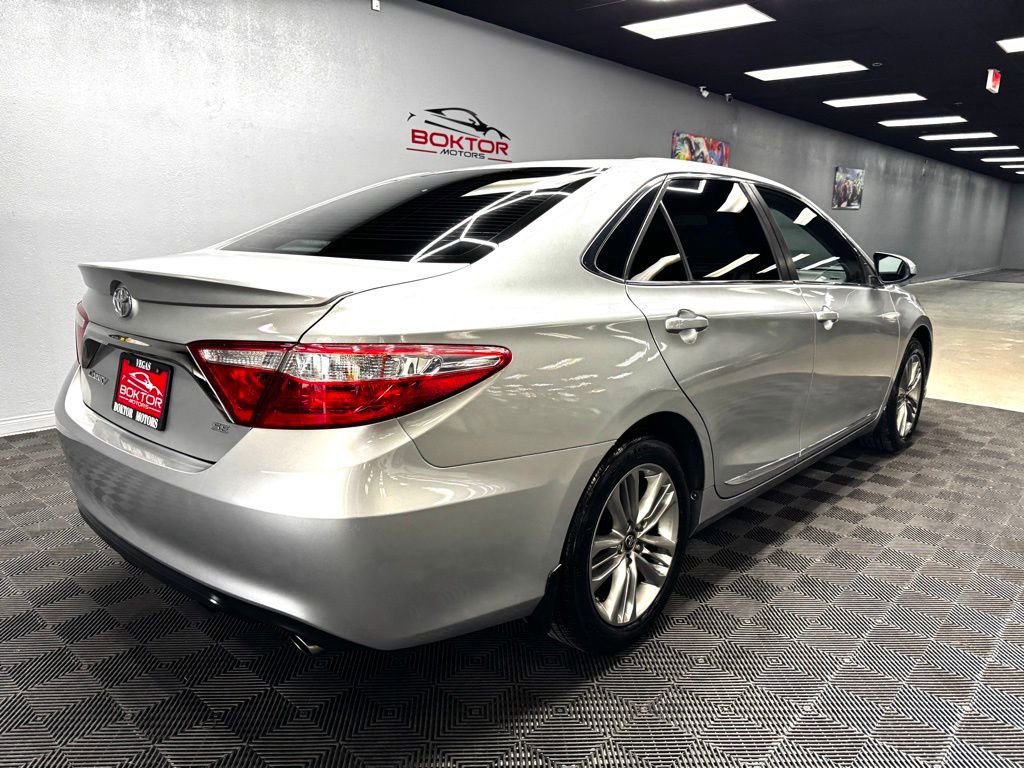 Used 2017 Toyota Camry SE FWD image 14