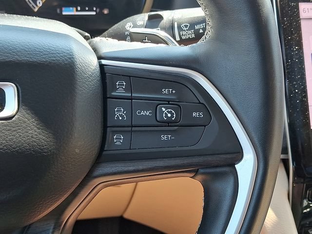 Used 2021 Jeep Grand Cherokee L Limited AWD/4WD image 23