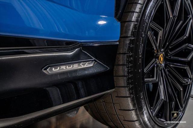 Used 2025 Lamborghini Urus SE image 17