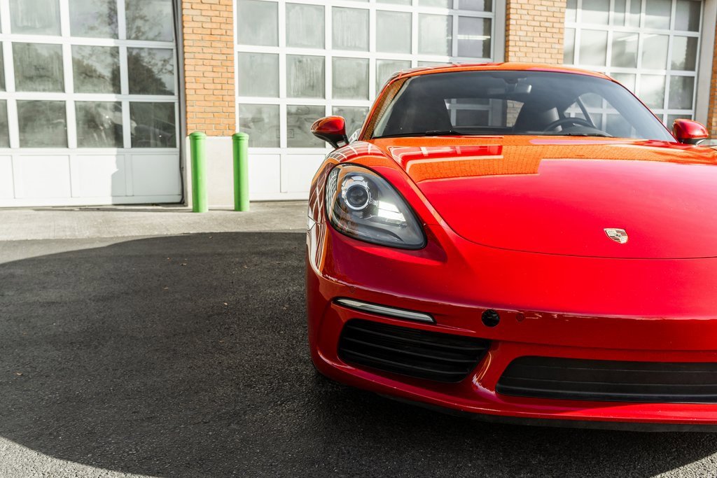Used 2018 Porsche 718 Cayman image 25