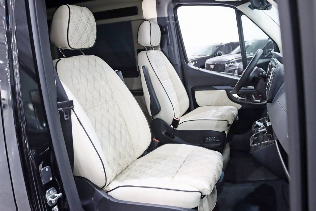 Used 2024 Mercedes-Benz Sprinter 3500 image 27