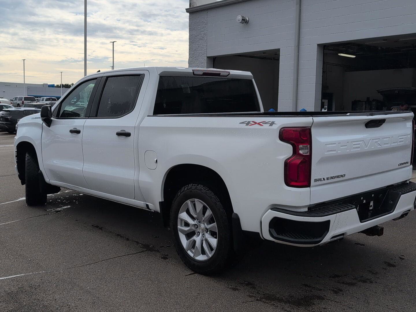 Used 2019 Chevrolet Silverado 1500 Custom w/ Custom Convenience Package image 4