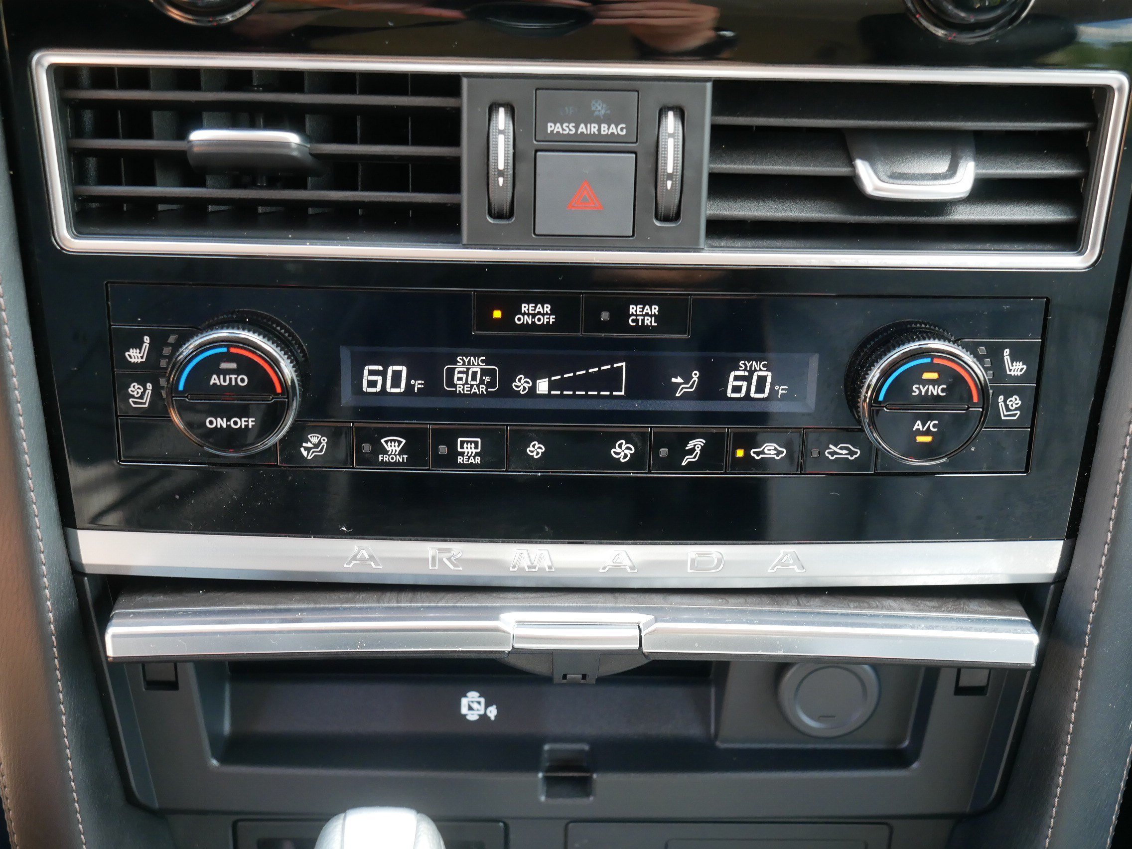 Certified 2024 Nissan Armada Platinum AWD/4WD image 23