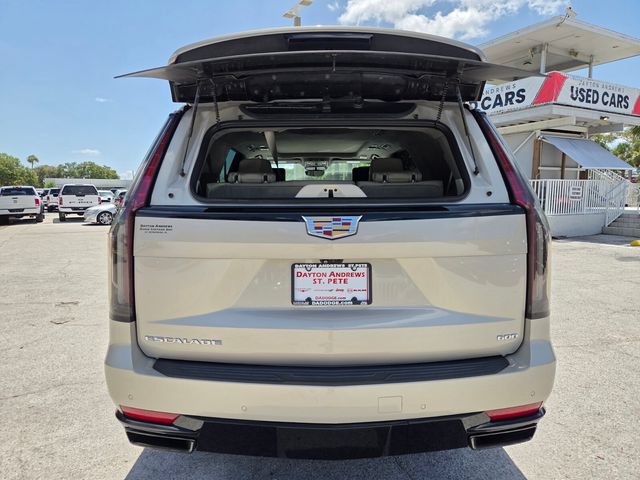 Used 2023 Cadillac Escalade Sport Platinum AWD/4WD image 9