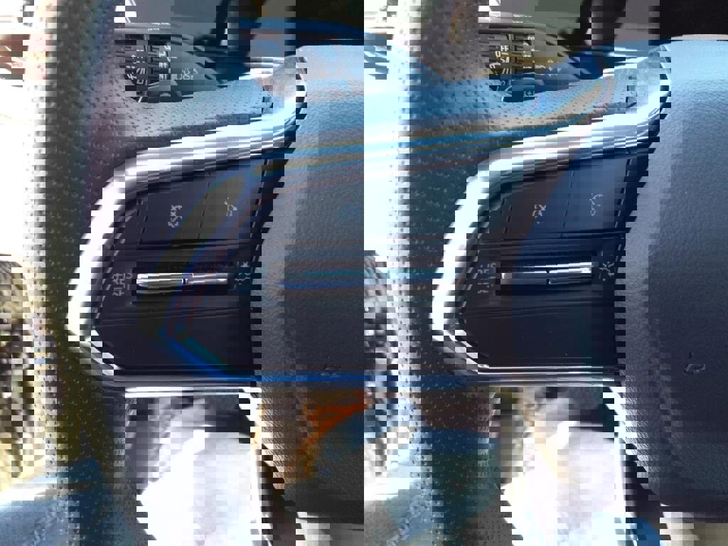 New 2025 Chevrolet Blazer EV LT image 16