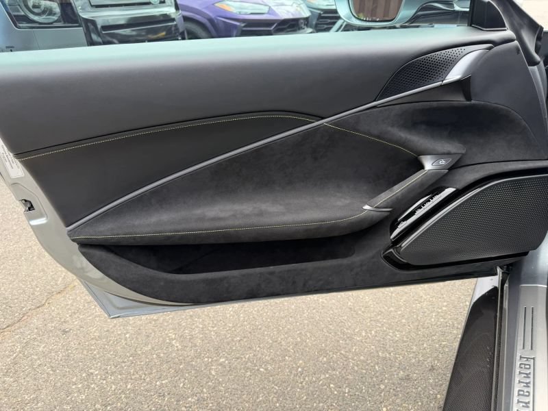 Used 2021 Ferrari Roma RWD image 16