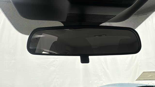 New 2026 Nissan Kicks SR w/ Cold Weather Package image 31