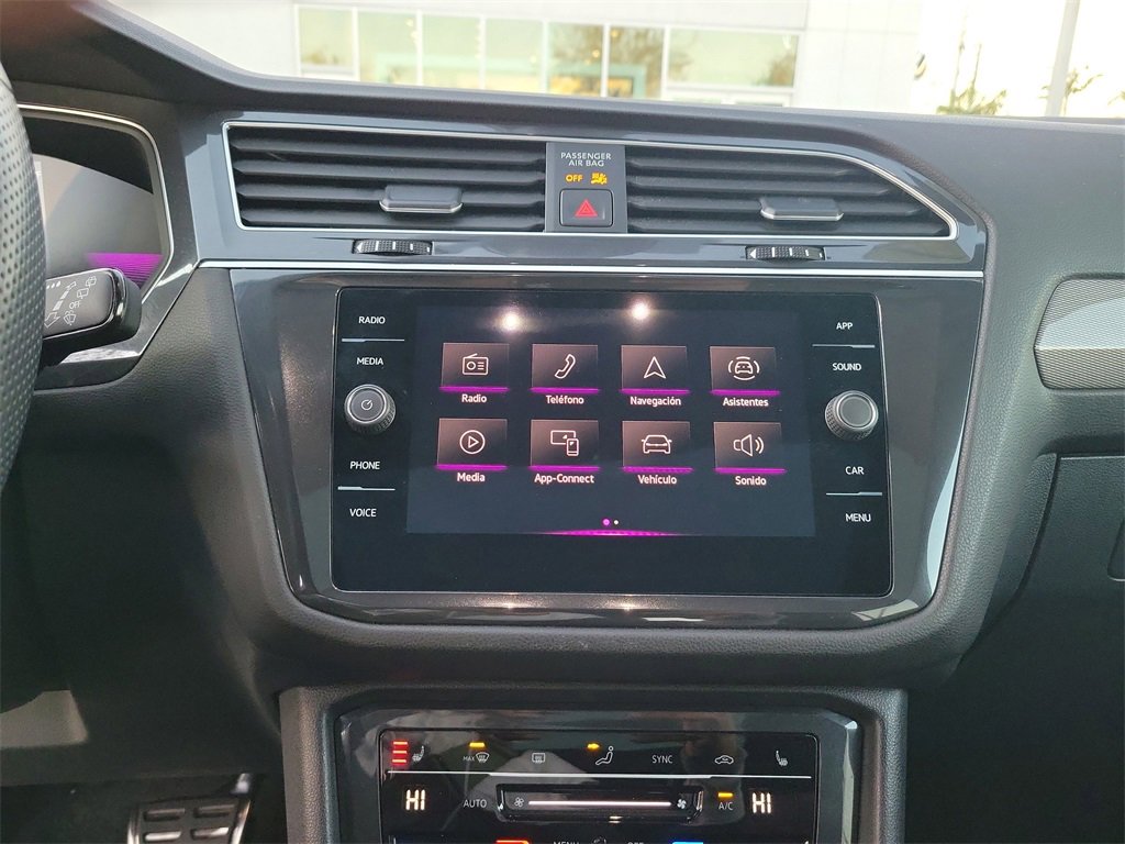 Certified 2024 Volkswagen Tiguan SE R-Line image 22