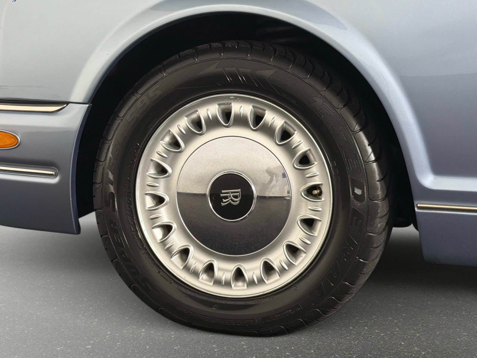 Used 2000 Rolls-Royce Corniche RWD image 12