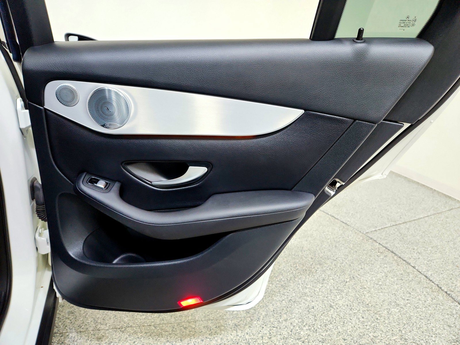 Used 2019 Mercedes-Benz GLC 300 GLC 300 image 25