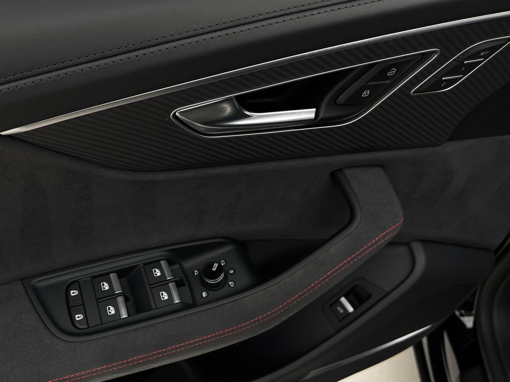 Used 2025 Audi RS Q8 performance AWD/4WD image 23