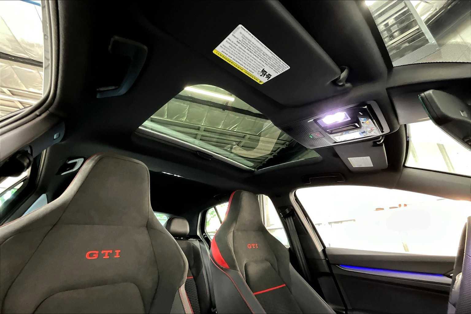 New 2025 Volkswagen GTI SE image 28