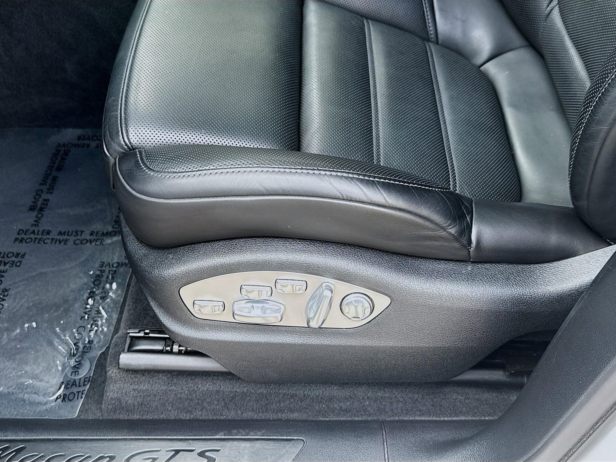 Used 2020 Porsche Macan GTS image 18