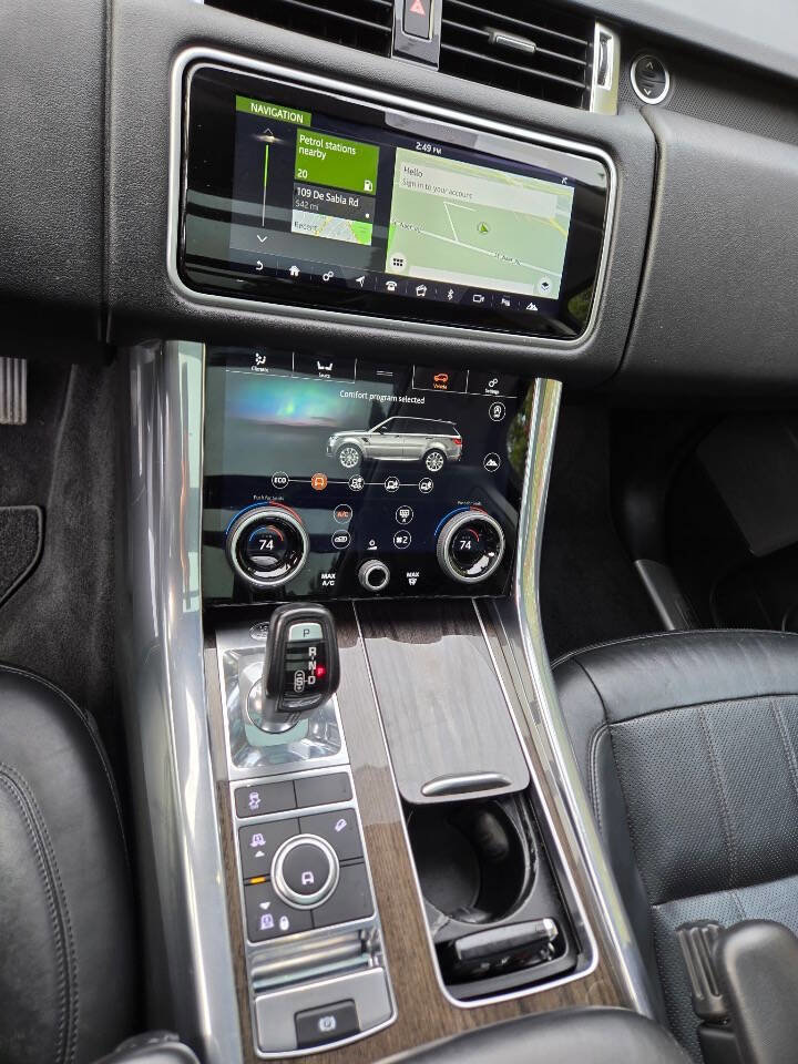 Used 2018 Land Rover Range Rover Sport HSE image 19
