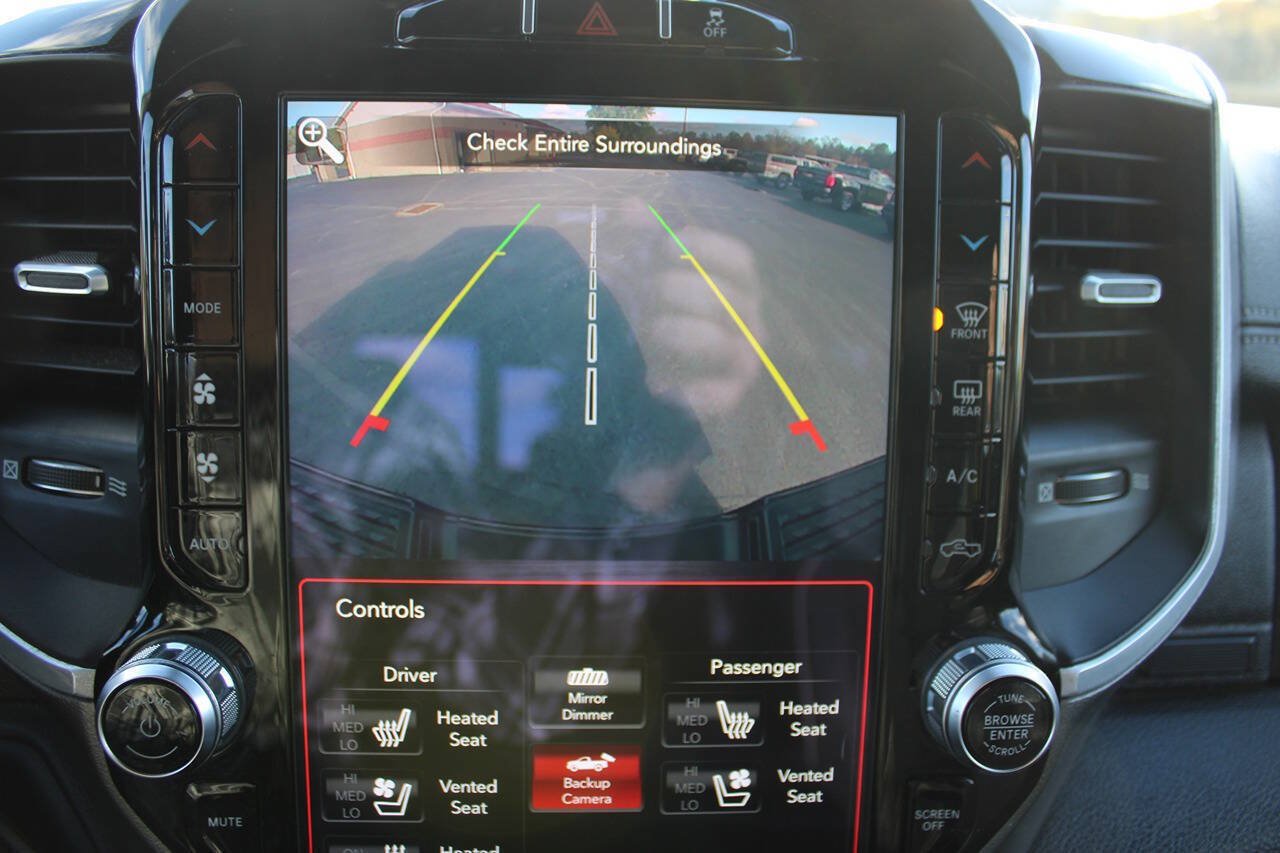 Used 2020 RAM 2500 Laramie w/ Night Edition AWD/4WD image 32