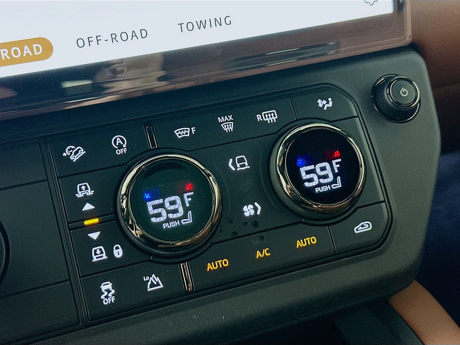 New 2026 Land Rover Defender 110 OCTA AWD/4WD image 27