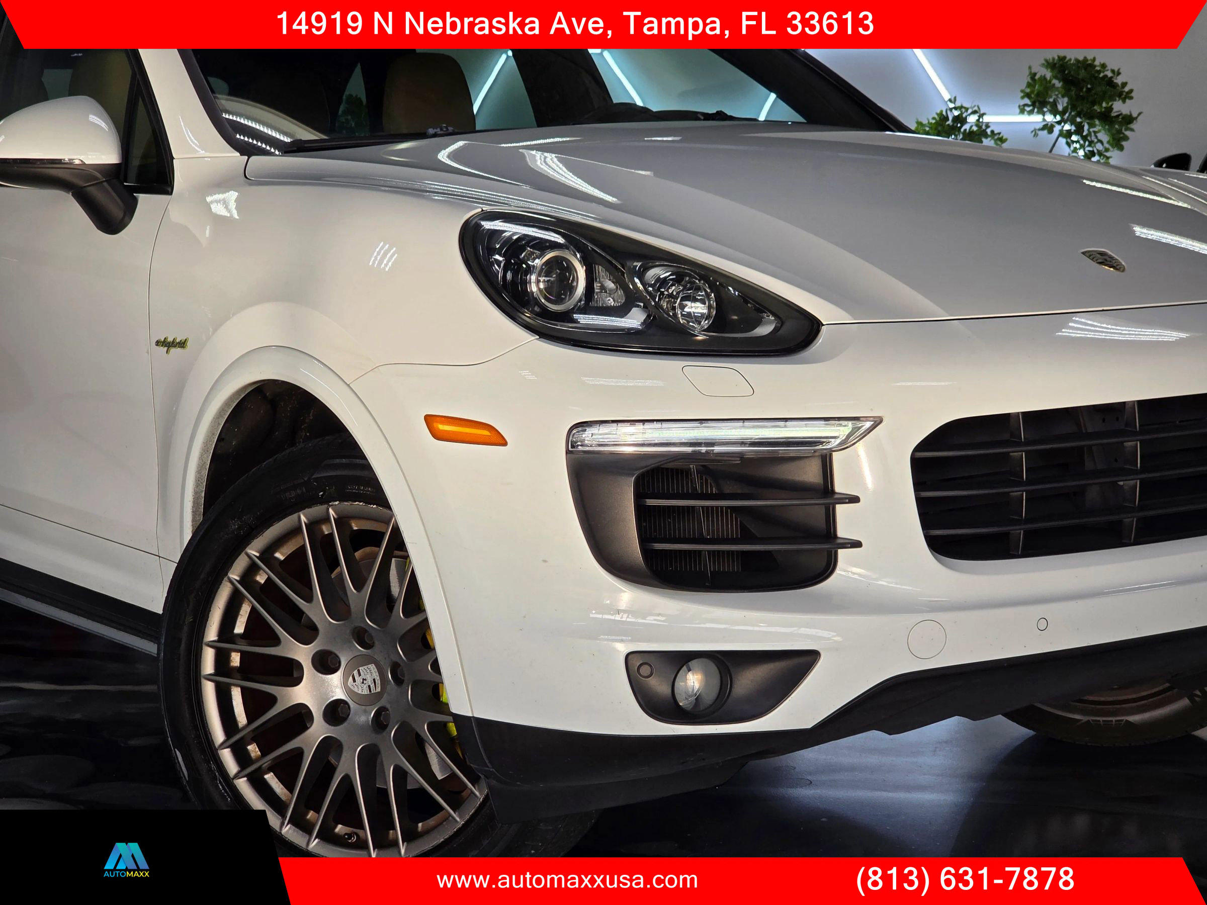 Used 2017 Porsche Cayenne S Platinum w/ Premium Package (PJW) image 3