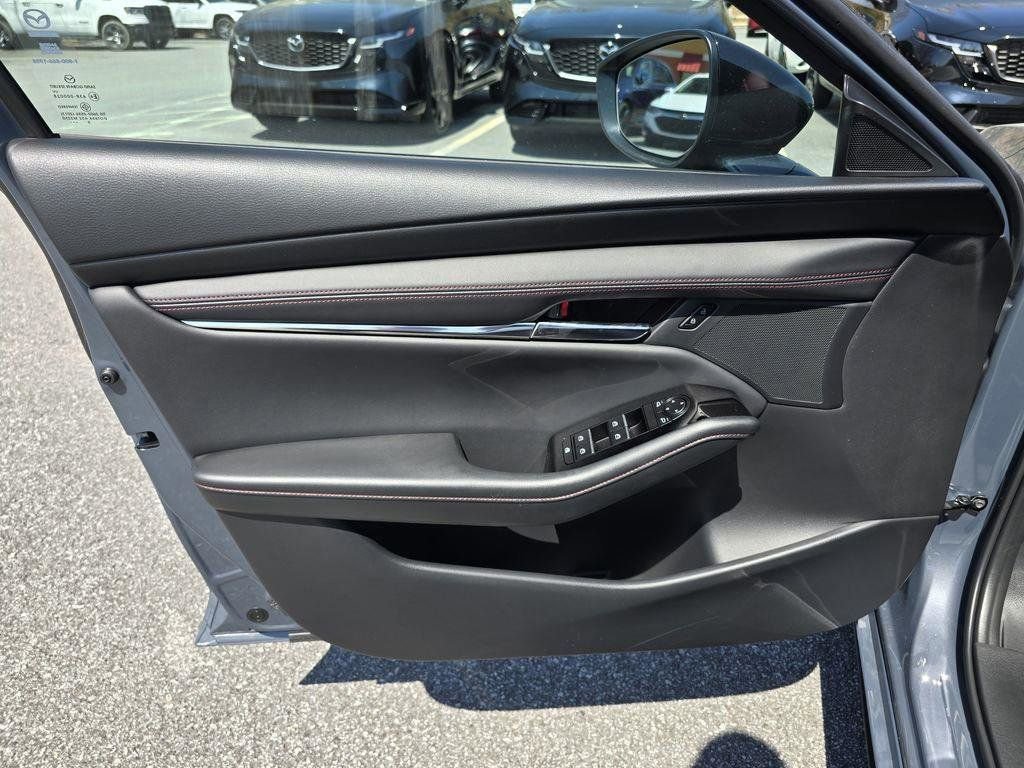 New 2026 MAZDA MAZDA3 Carbon image 18
