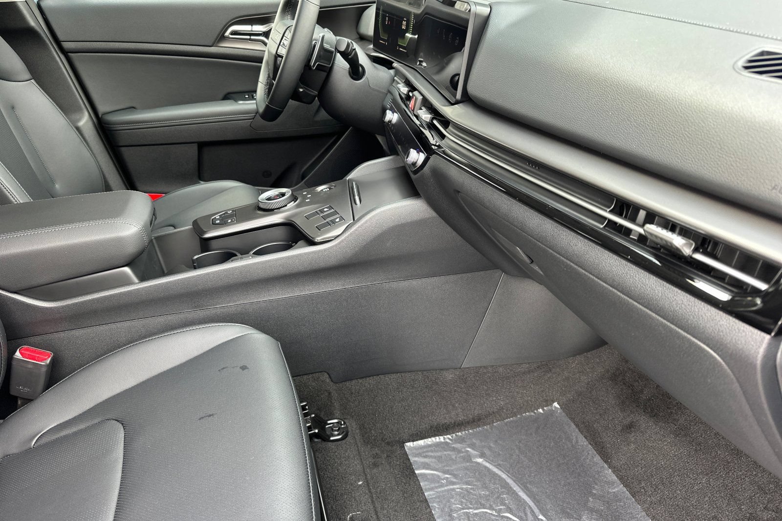New 2026 Kia Sportage EX AWD/4WD image 16