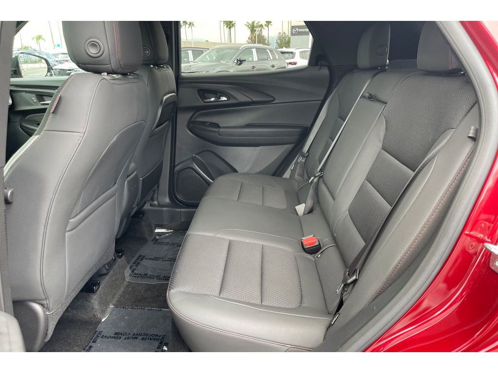 Used 2023 Chevrolet TrailBlazer RS w/ Sun and Liftgate Package FWD image 15