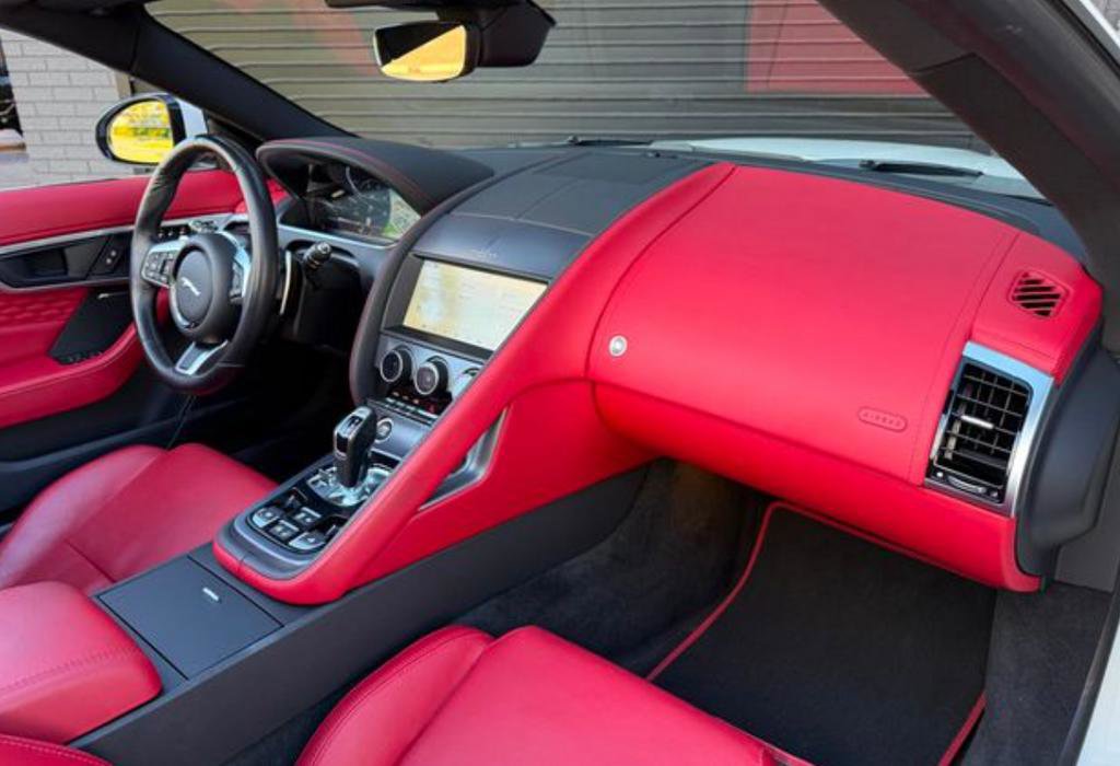 Used 2024 Jaguar F-TYPE R-Dynamic image 8