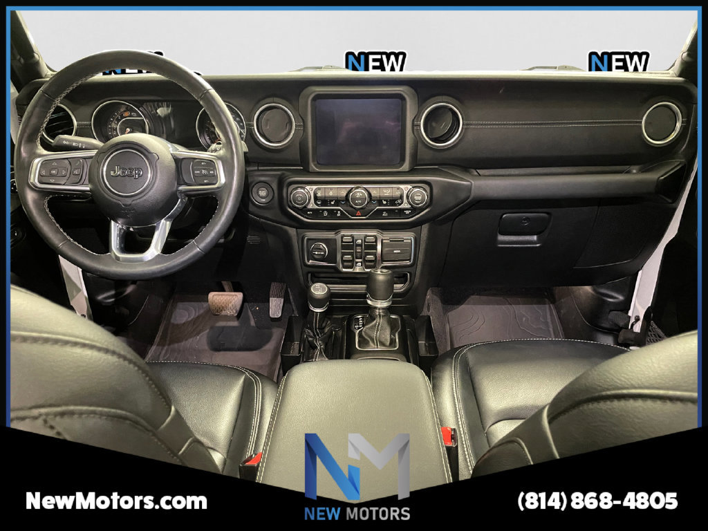 Used 2023 Jeep Wrangler Unlimited Sahara w/ Cold Weather Group AWD/4WD image 10