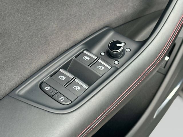 Used 2023 Audi RS Q8 w/ Black Optic Package image 14