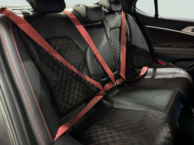 Used 2023 Genesis G70 3.3T w/ Sport Prestige Package image 20