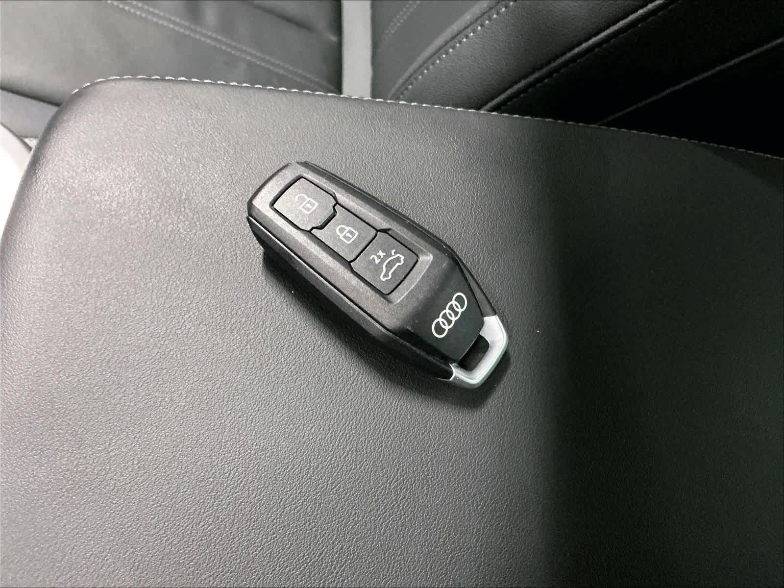 Certified 2025 Audi Q5 Premium Plus w/ Premium Plus image 13