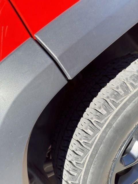 Used 2021 Jeep Cherokee Trailhawk image 18