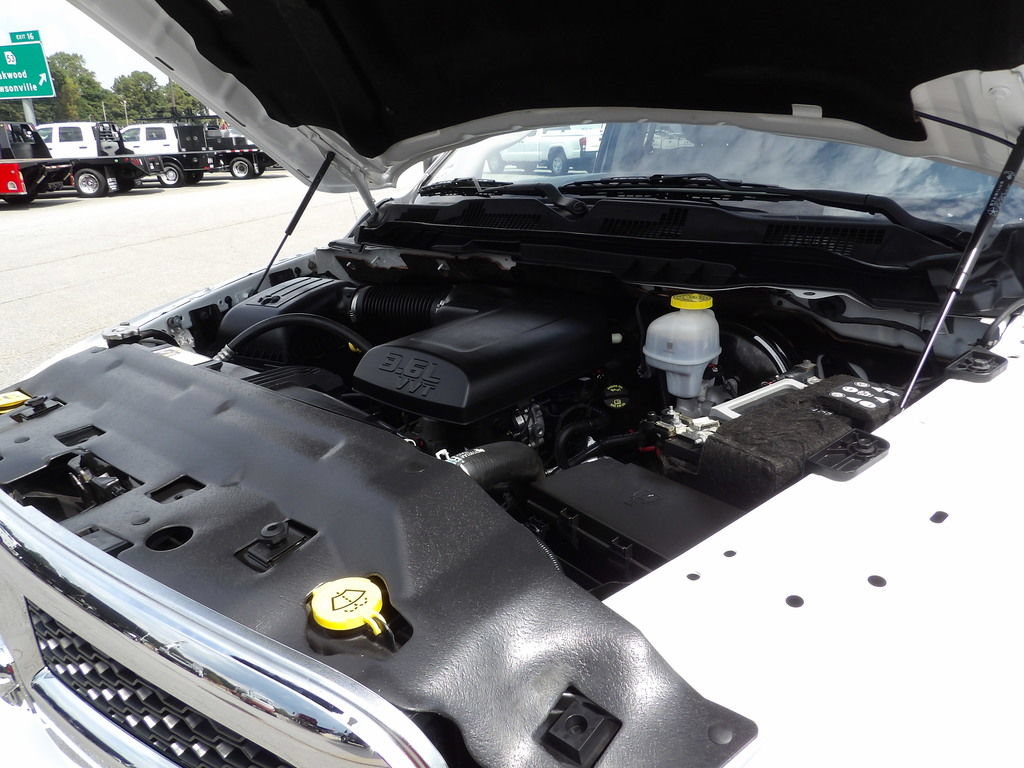 Used 2022 RAM 1500 Classic SLT RWD image 43