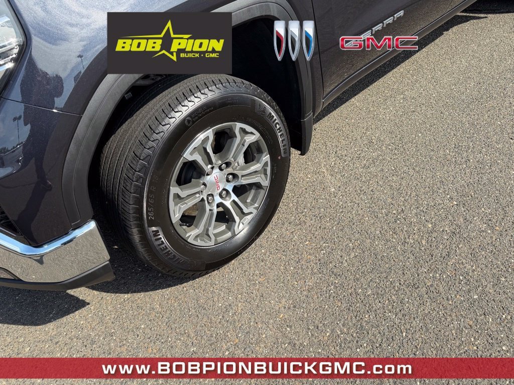 Used 2026 GMC Sierra 1500 SLT AWD/4WD image 9