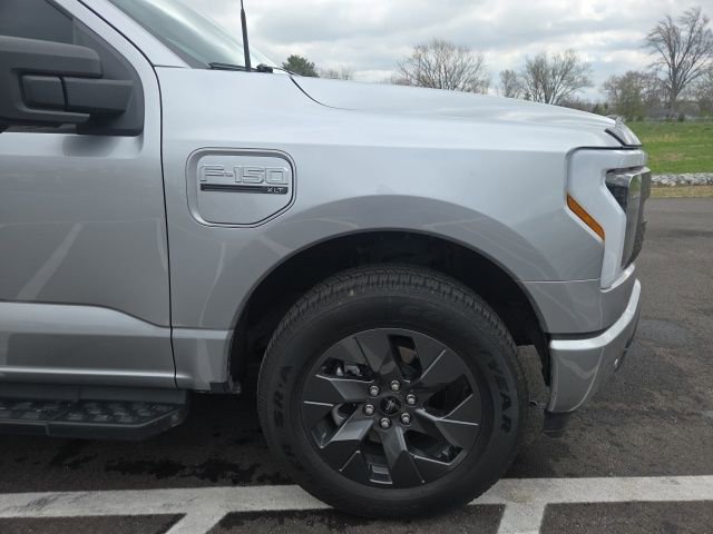 Used 2023 Ford F150 Lightning XLT w/ Equipment Group 312A High image 4