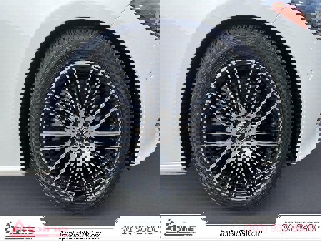 Used 2023 Mercedes-Benz C 300 4MATIC Sedan image 14