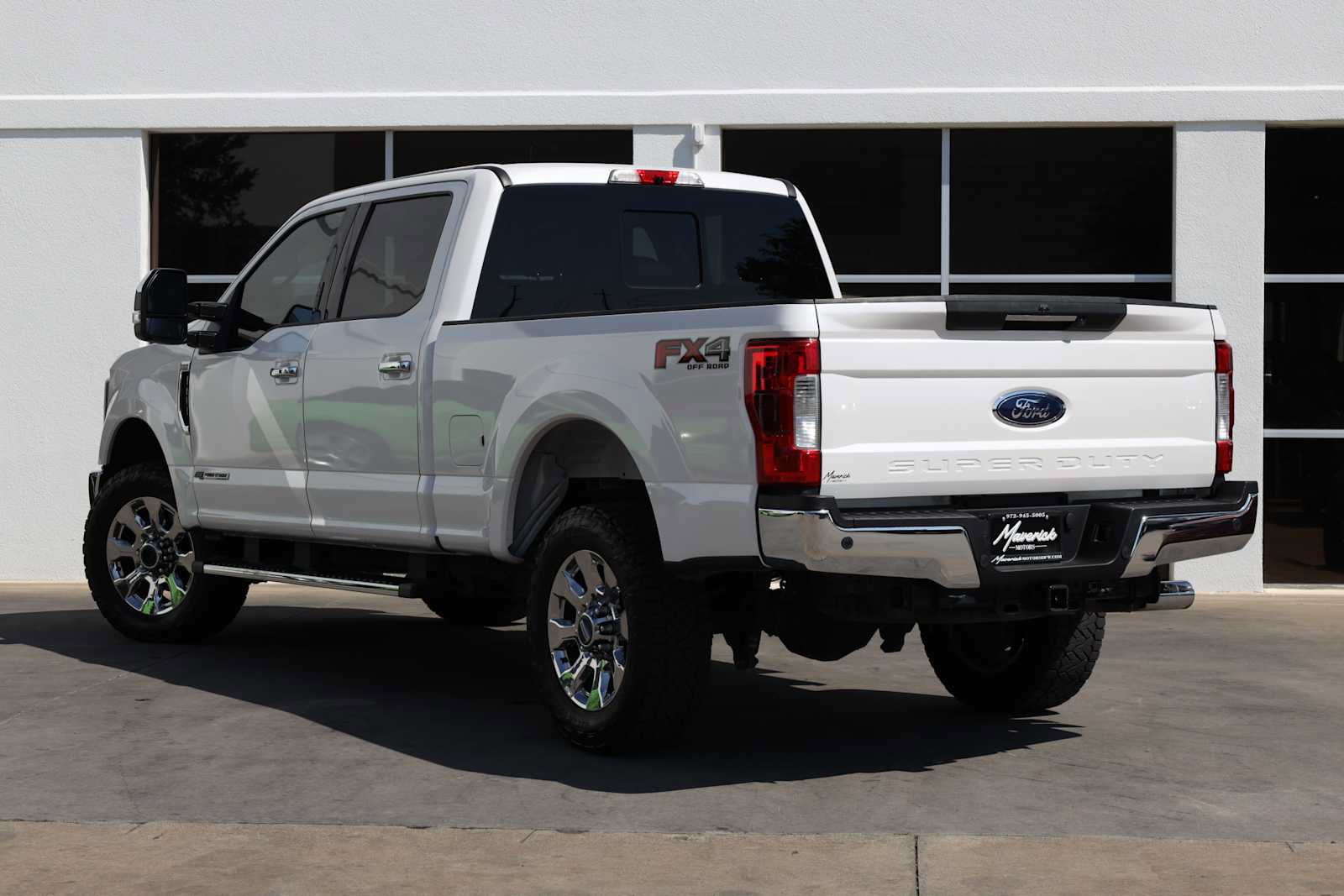 Used 2018 Ford F250 Lariat w/ Lariat Ultimate Package AWD/4WD image 11