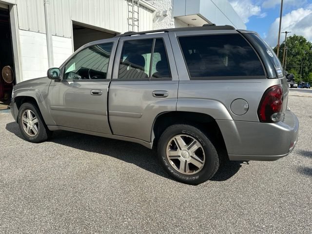Used 2007 Chevrolet TrailBlazer LT w/ LT Preferred Equipment Group AWD/4WD image 3