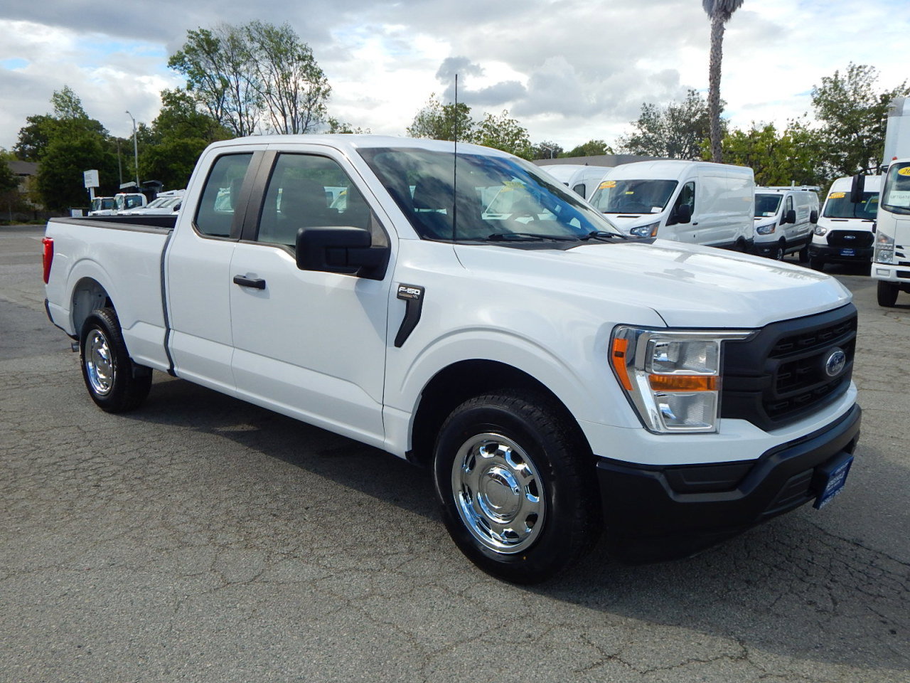 Used 2022 Ford F150 XL w/ Equipment Group 101A High RWD image 11