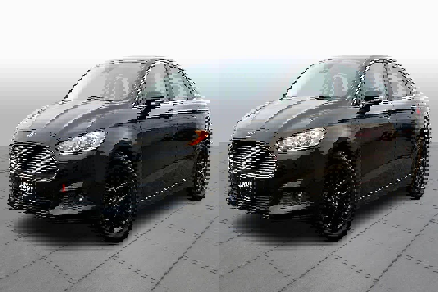 Used 2014 Ford Fusion SE w/ Equipment Group 202A image 34