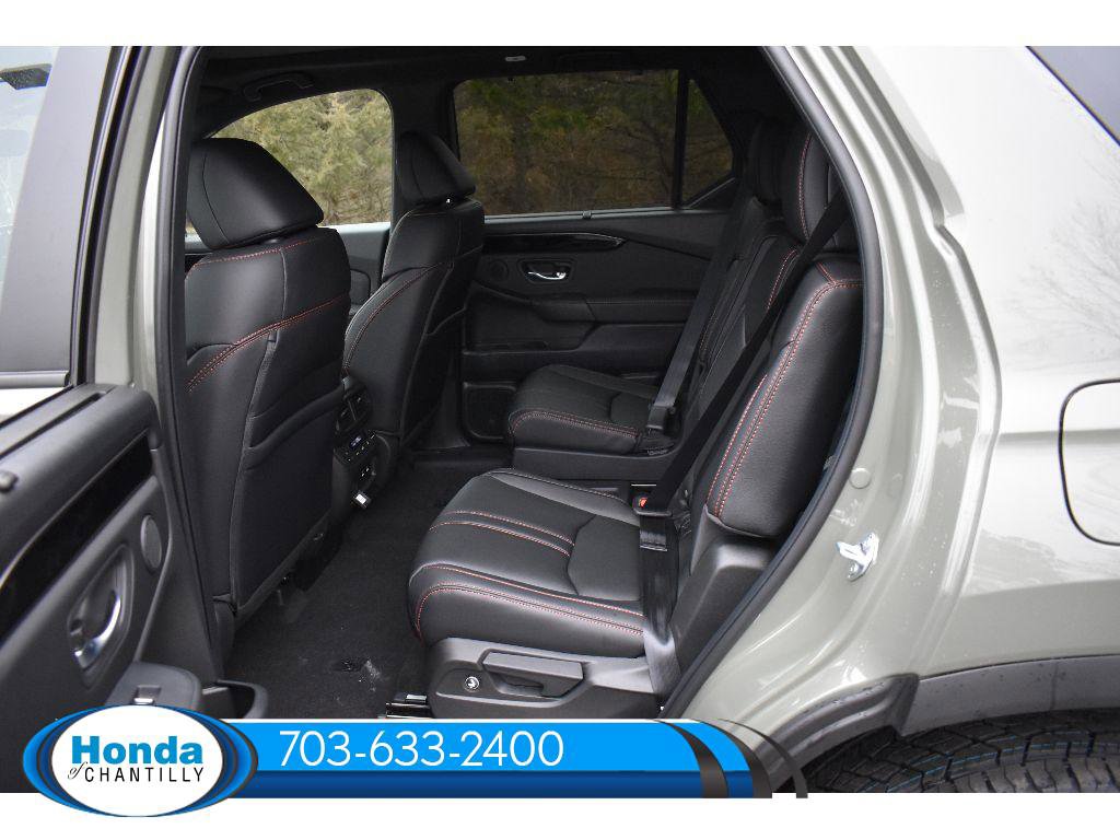 New 2026 Honda Pilot TrailSport image 32