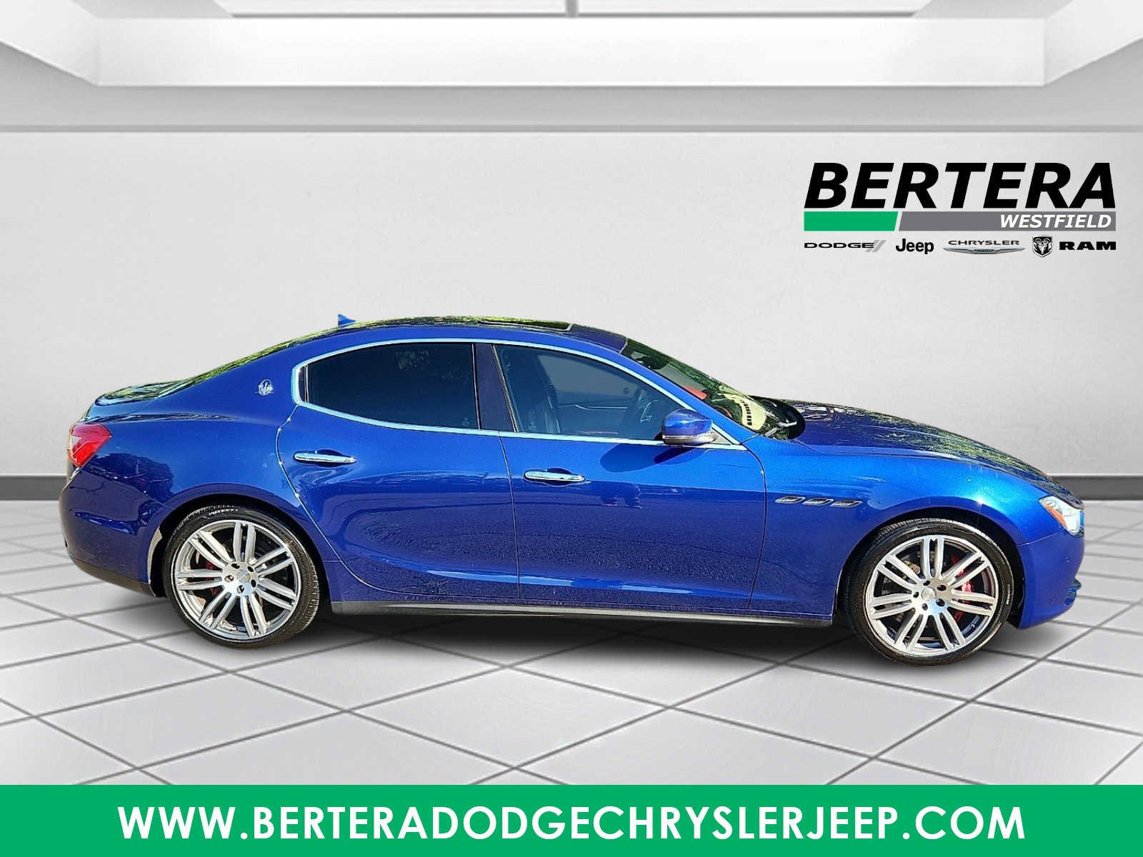 Used 2017 Maserati Ghibli S Q4 AWD/4WD image 7