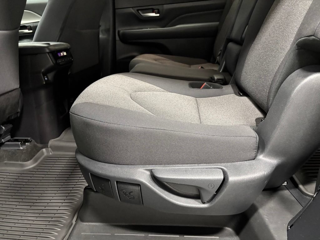 Used 2026 Toyota Grand Highlander AWD image 46
