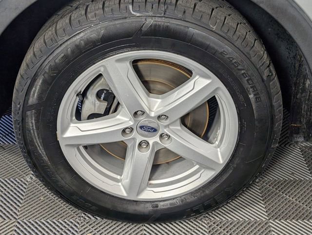 Used 2019 Ford Explorer XLT FWD image 8