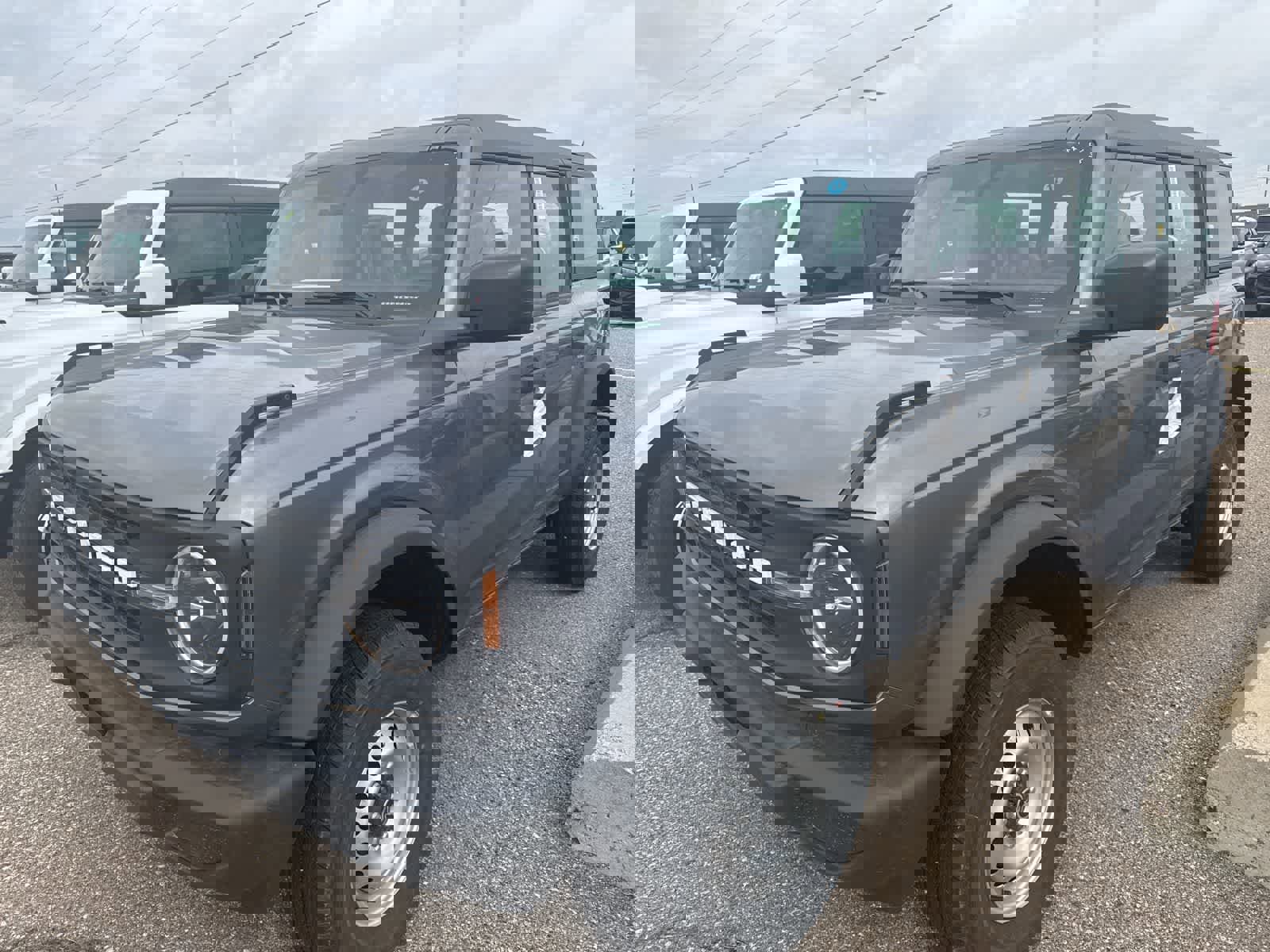 New 2026 Ford Bronco 4-Door image 2