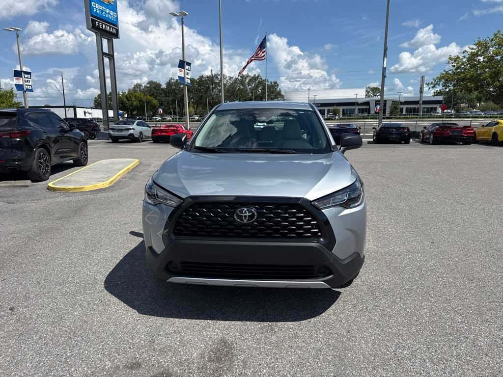 Used 2025 Toyota Corolla Cross L FWD image 2