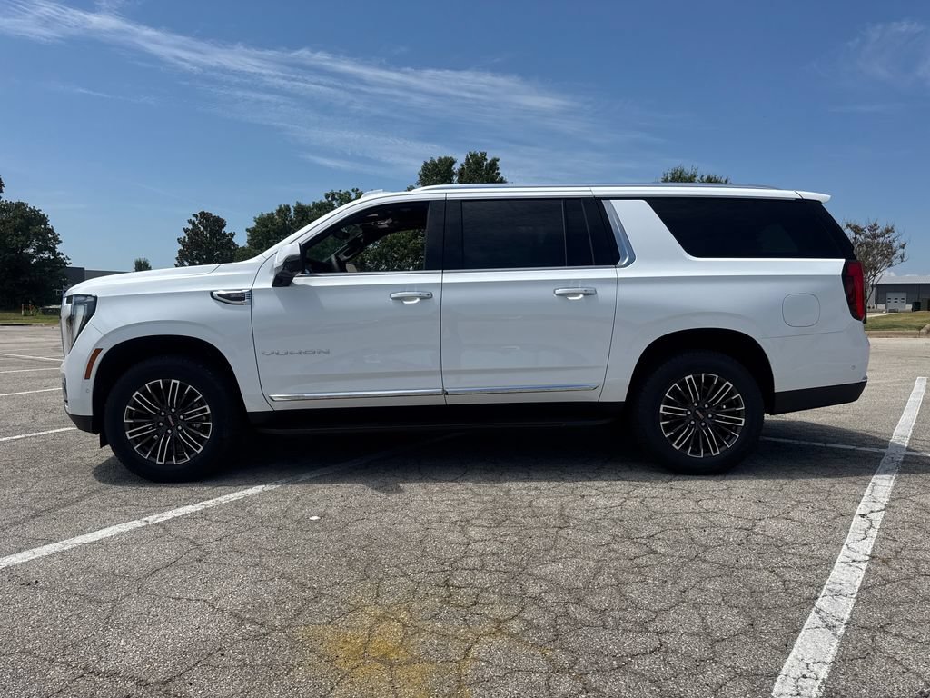 New 2026 GMC Yukon XL Elevation w/ Elevation Premium Package AWD/4WD image 3