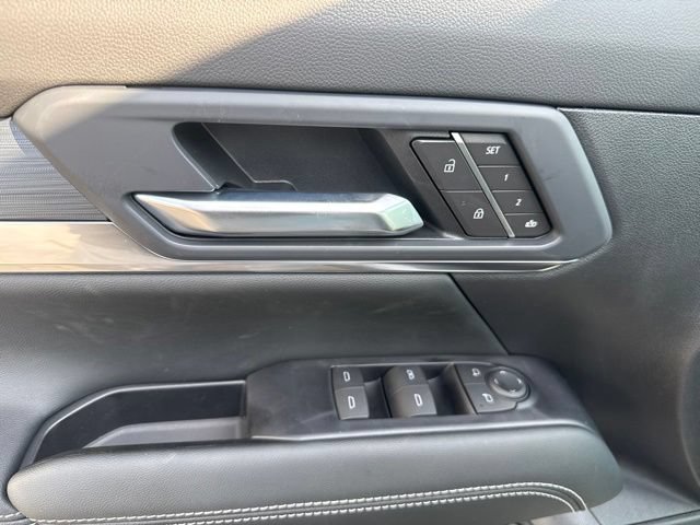 New 2027 GMC Terrain Elevation w/ Elevation Premium Package AWD/4WD image 9