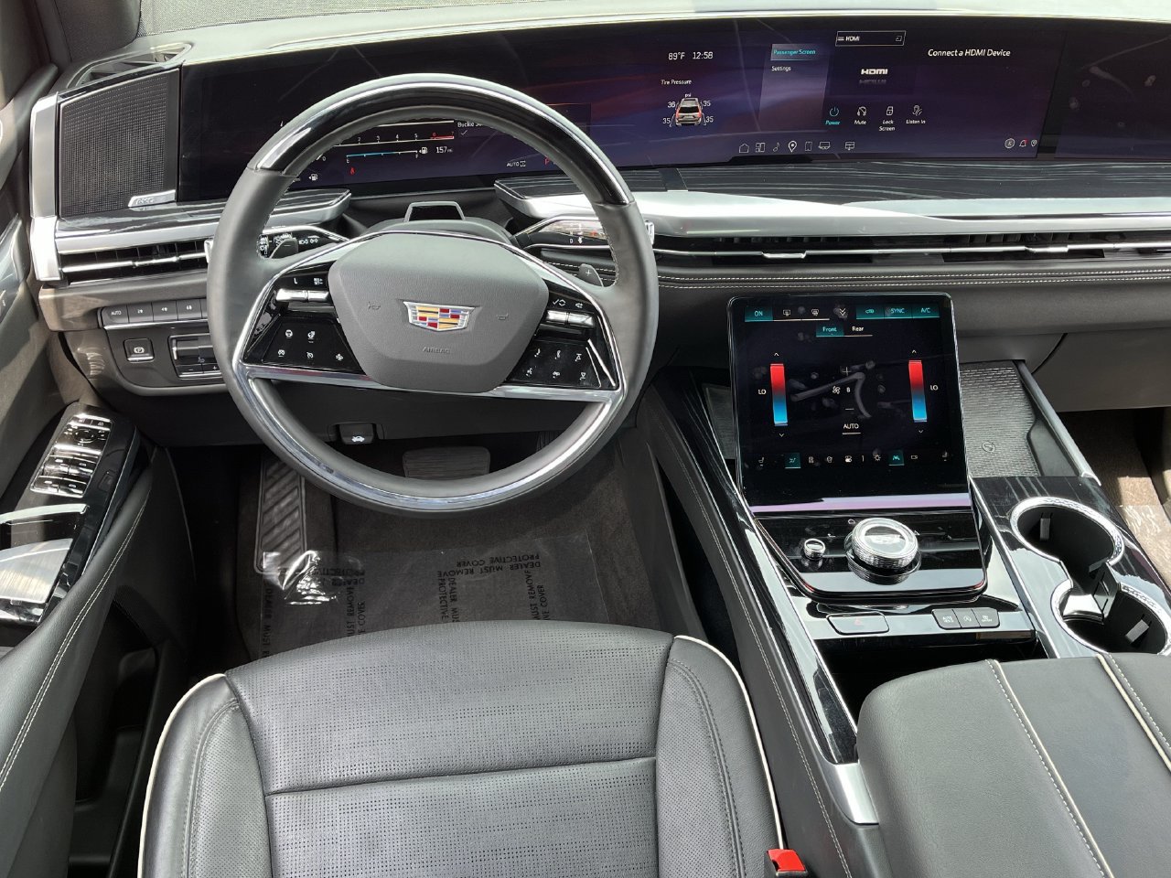 Used 2025 Cadillac Escalade Sport w/ LPO, Floor Liner Package AWD/4WD image 10